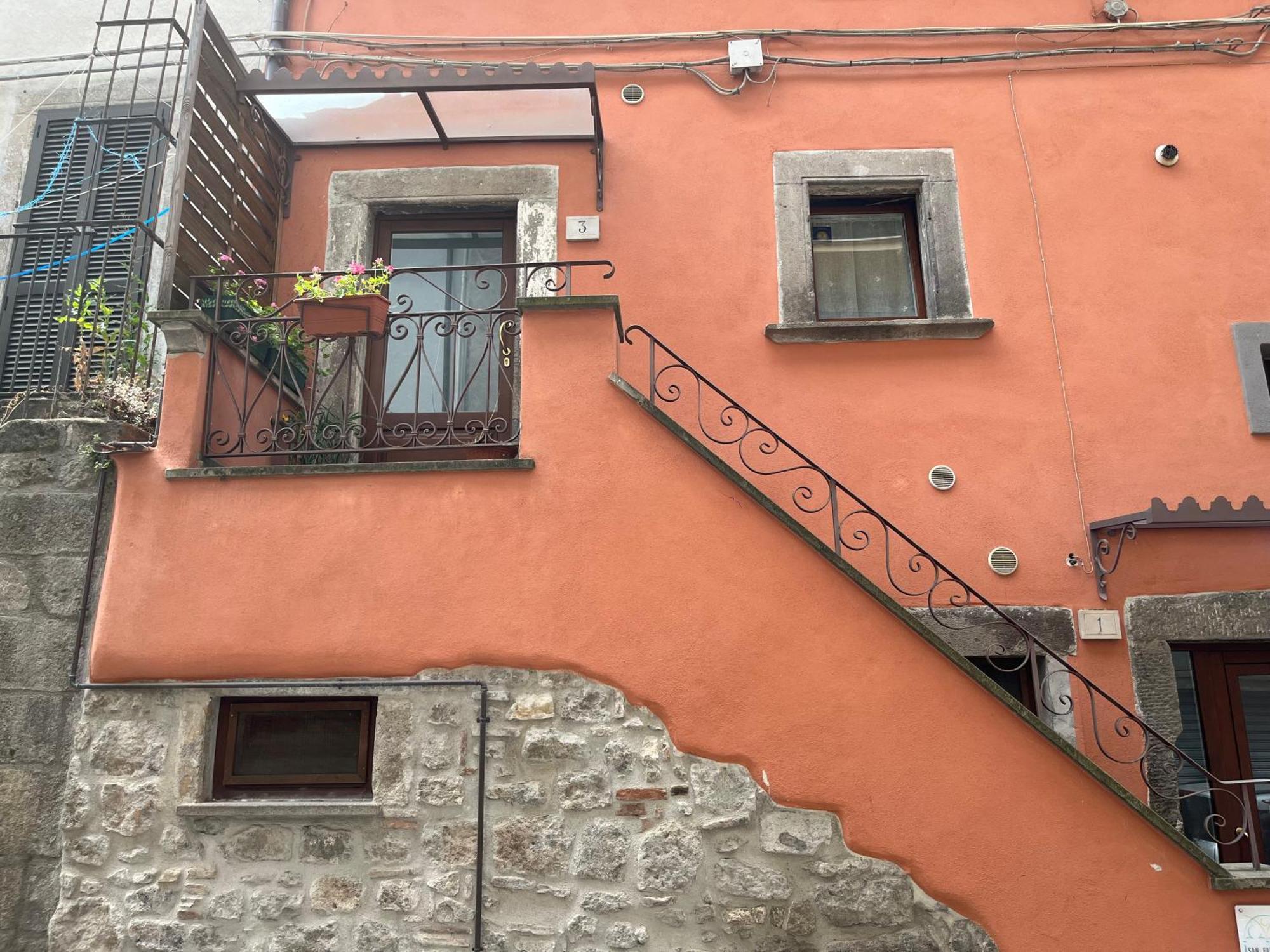 Domus Tuscia Apartments San Faustino Guesthouse Viterbo Exterior foto